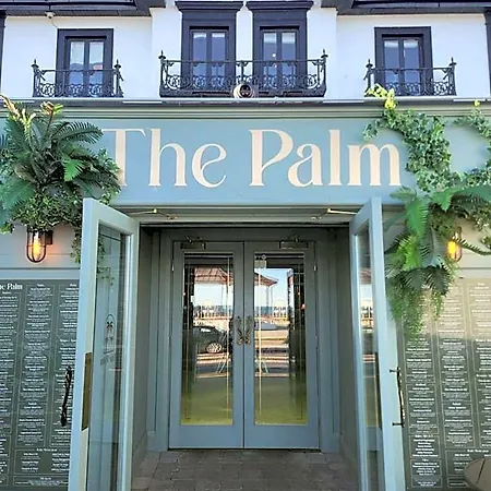 Hotel The Palm